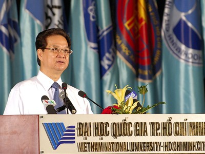 Prime Minister Nguyen Tan Dung meets voters in HCM City - ảnh 1